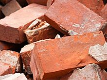 Тюменка помогла подростку, упавшему с груды кирпичей