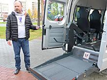 Работу социального такси в Ноябрьске приостановили