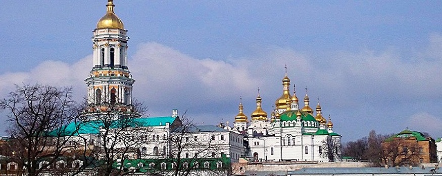 В Московском патриархате считают обыски в УПЦ грубым вмешательством властей в дела церкви