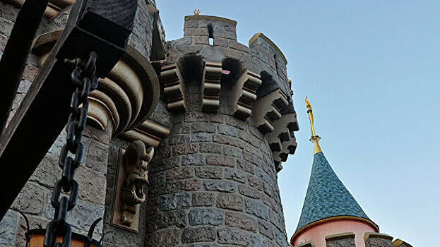 Парк "Диснейленд" в Калифорнии отложил открытие