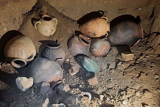 В Италии нашли нетронутую гробницу этрусков с редкими артефактами