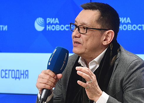 Кончаловский пишет новый сценарий