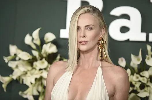 «Гендиректора ничего»: Шарлиз Терон разочаровалась в мужчинах после сайтов знакомств