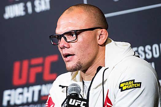 Боец UFC удивился хайпу вокруг соперника из России