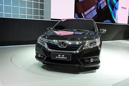В РФ по параимпорту возобновили продажи седанов Honda Crider