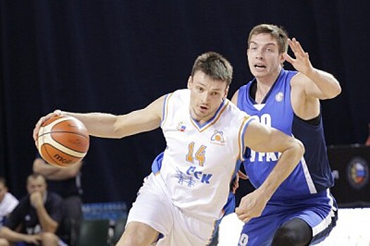 Баскетболисты "Самары" на последних секундах вырвали победу в матче Суперлиги против "Урала"