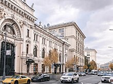 Цветной бульвар: раньше текла Неглинка и были трущобы, а теперь живет Наоми Кэмпбэлл