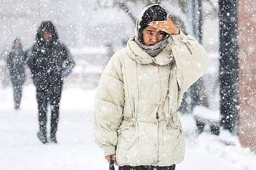 Российский город завалило снегом