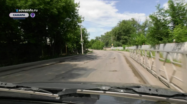 «Без колес останешься»: жители Волгаря рассказали о состоянии дорог