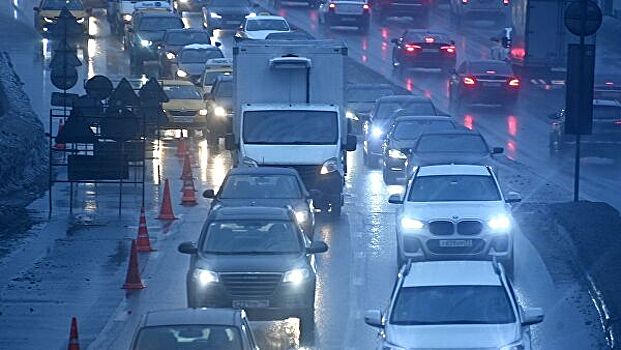 Москву сковали пробки