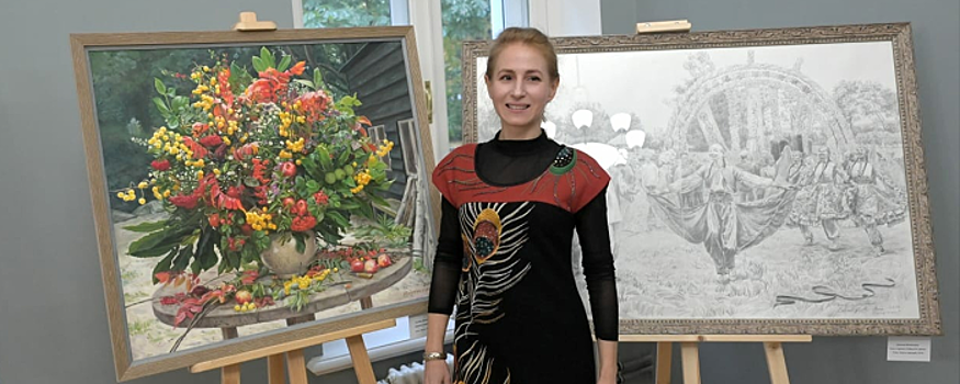 В Красногорске открылась выставка Надежды Вахмистровой «Сияние красок»