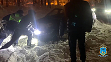 В Пермском крае сотрудники Госавтоинспекции оказали помощь замерзавшему дальнобойщику из Ирана