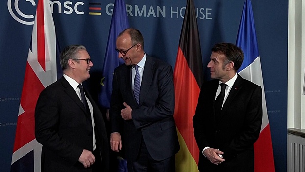 BZ: конфуз между Макроном и Мерцем в Мюнхене говорит о расколе