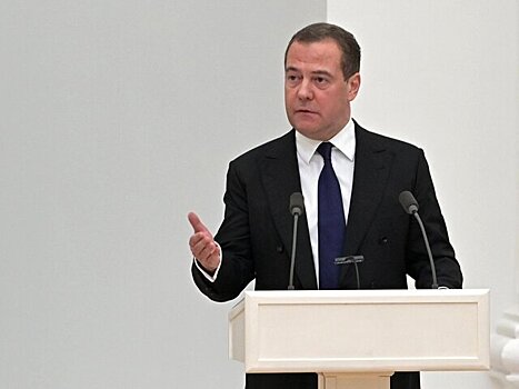 Медведев процитировал телеграмму Сталина на заседании по ВПК