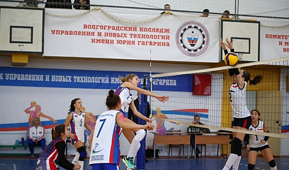 В Волгограде стартовало первенство ЮФО и СКФО по волейболу