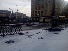 Власти Челябинска снова проверят надежность чугунных тротуарных ограждений