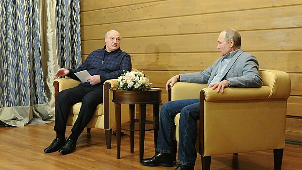 Присутствие Медведева на обеде Путина и Лукашенко опровергли