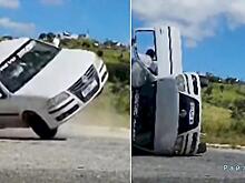 Автоэкстремал, снимая видео, зрелищно опрокинул свой автомобиль