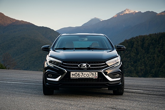 Интерес к Lada Aura идет в рост: сколько бизнес-седанов продал АвтоВАЗ