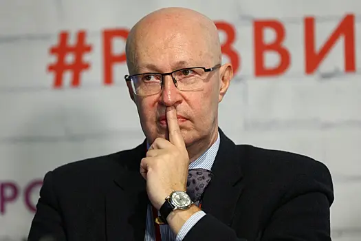 Политолог Соловей покинул здание СК РФ