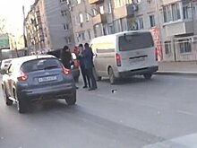 Попавшего под колёса машины хабаровчанина увезли в реанимацию