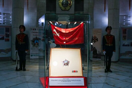 Волгоградцам покажут бриллиантовый орден маршала Жукова