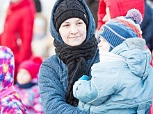 Почти 2 тыс. сельских жительниц получили выплаты за рождение детей