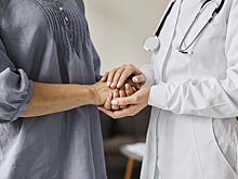 Врачи спасли 55-летнюю пациентку от возможного паралича кисти