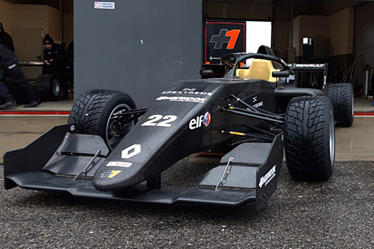 Formula Renault: Александр Смоляр выступит в составе R-ace GP
