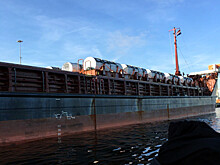 В Петербург прибыло судно с отходами обогащения урана, которые "Росатом" принял в дар от Германии, решившей от этого избавиться