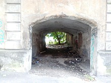 Заброшенный дом на улице Поземского в Пскове выставлен на продажу