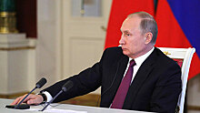 Путин поручил перевести тарифы на погрузку в портах в рубли