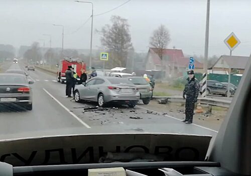 38-летняя женщина погибла в двойной аварии под Малоярославцем