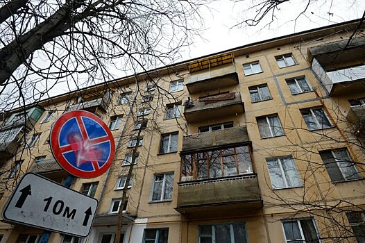 В Петербурге передумали штрафовать за застекление балконов в хрущевках