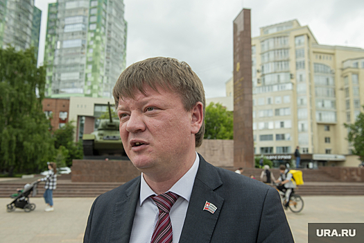 Пермский депутат, съездивший в Донбасс, задолжал за «коммнулку»