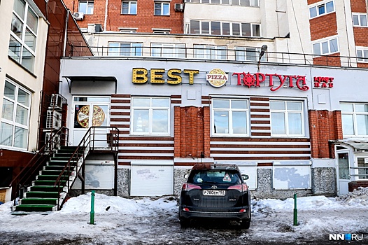 В эфир вышел выпуск шоу «На ножах» про несуществующее нижегородское кафе