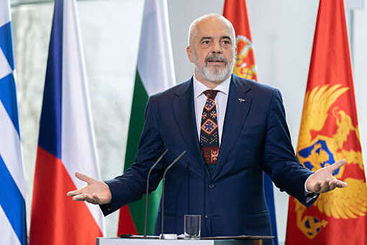 РИА Новости: премьер Албании во время выступления Зеленского держался за голову