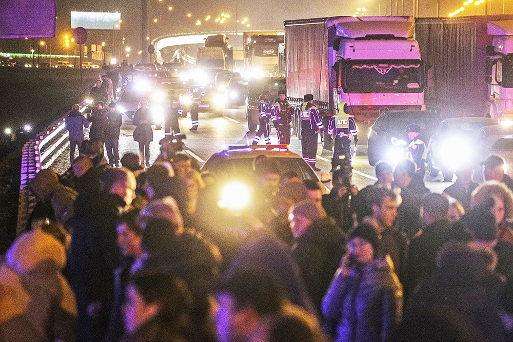 Выжившая при теракте в «Крокусе» женщина выбралась на МКАД ради спасения