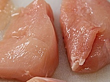 Украинка купила светящуюся курицу и сварила борщ