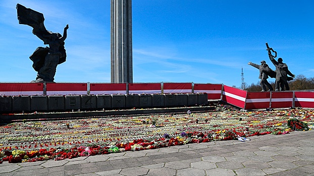 Латвия закроет доступ к памятнику советским воинам до конца лета