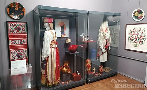 В Курской картинной галерее работает выставка, посвящённая народным традициям