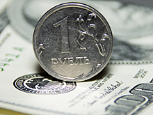 Инвестстратег Бахтин рассказал, когда прекратится падение рубля