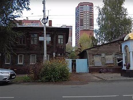Суд отказался снимать арест с земли у дома, где было "стояние Зои"