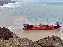 SHOT: сухогруз из Болгарии сел на мель в акватории Черного моря