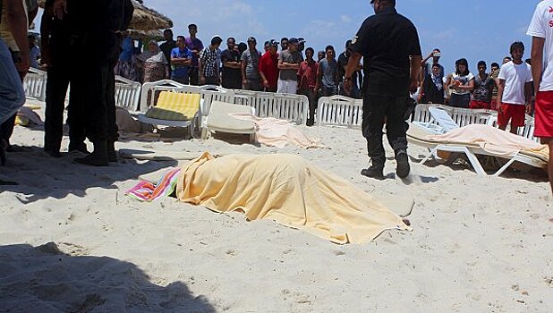 Трое сотрудников МВД Туниса погибли при нападении на отель