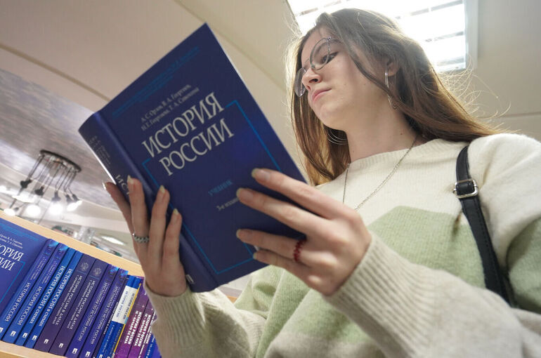Жажда нацистского реванша ведет элиты Запада к «цивилизационному самоубийству»