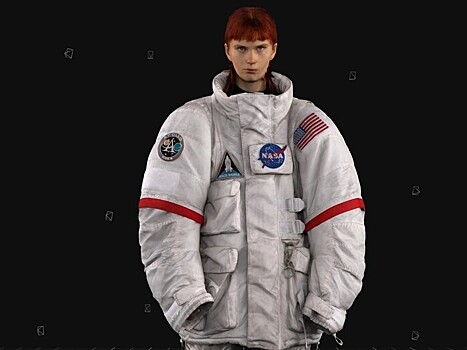 Ботфорты-«доспехи» и куртки космонавтов: Дом Balenciaga предсказал моду 2031 года