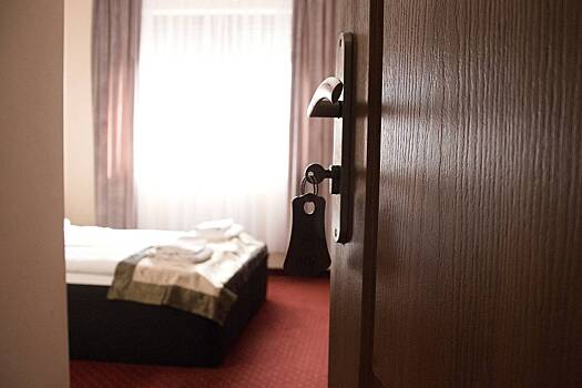 В петербургском отеле жестоко расправились с 15-летней школьницей. На ее теле обнаружили 35 ножевых ранений