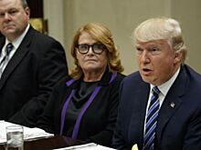 СМИ: личный врач Трампа не вернется в Белый дом