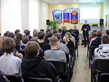 В Брянской области полицейские провели для студентов лекцию по кибербезопасности